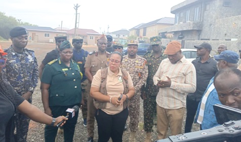 Linda Ocloo (middle), the Greater Accra Regional Minister, addressing journalists after the exercise Linda Ocloo (middle), the Greater Accra Regional Minister, addressing journalists after the exercise