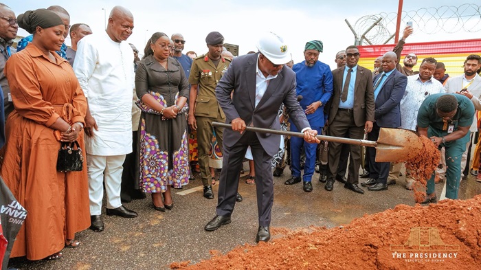 President Mahama cuts sod for 2000-bay car park, and hotel complex at Accra Airport