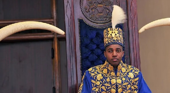 King Oyo ascended to the throne at the age of three but was crowned on reaching adulthood at 18 in 2010