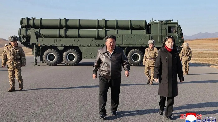 Kim Jong Un chooses teen daughter as heir, says Seoul