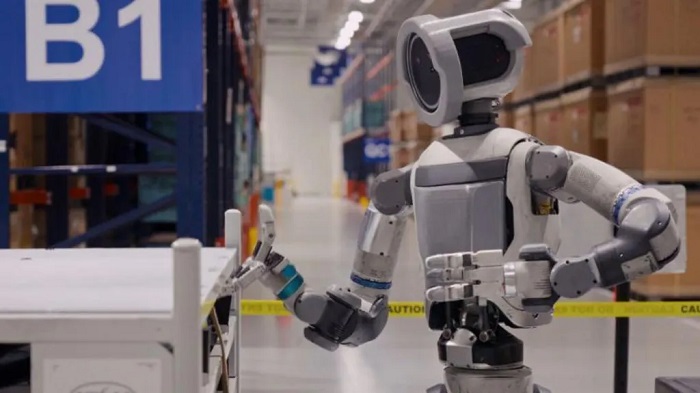 A version of Boston Dynamics' Atlas humanoid robot