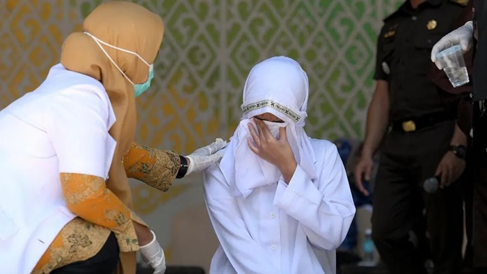 Indonesian couple caned 140 times for sex and alcohol offences