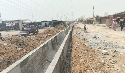 A section of drainage works being undertaken at Middle East High Tension. A section of drainage works being undertaken at Middle East High Tension.