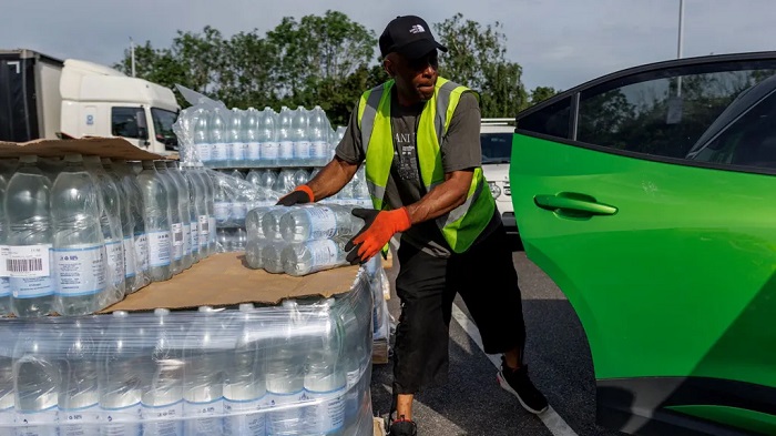 Bottled water stations were set up in Kent after the region experienced supply disruptions in May's hot weather