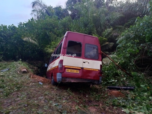 Assin Edubiase: School bus 'plunges' into river, two pupils killed 