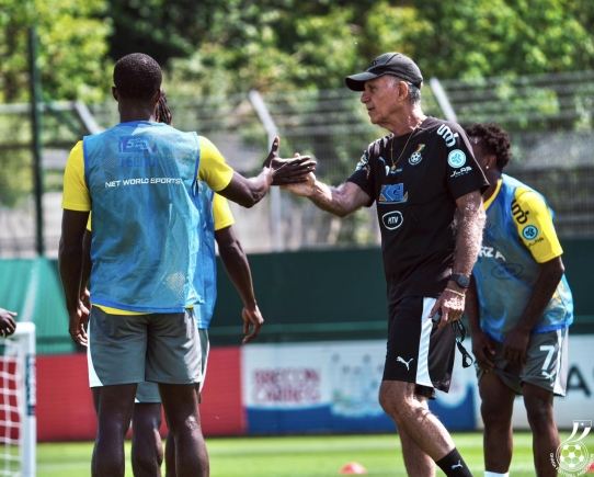 Carlos Queiroz reacts to final squad and says players want to die for the shirt