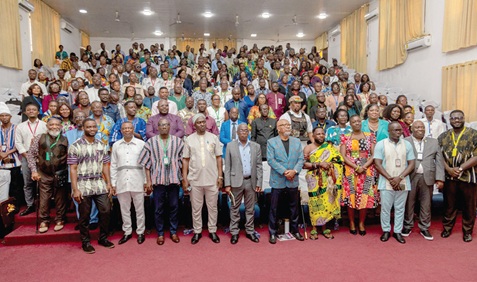 Dignitaries and participants in the conference