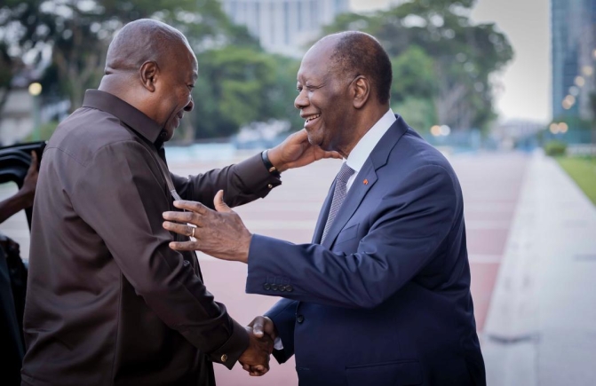 President John Dramani Mahama (left) in a discussion with President Alassane Ouattara of Côte d’Ivoire after the meeting