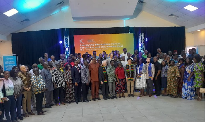 Dignitaries and participants after the event