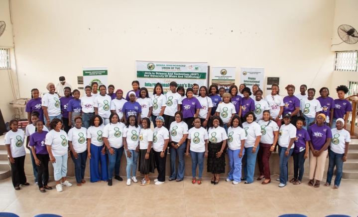 The participants and guests during the programme