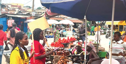 Market Traders Urged to Back Food Warning Label Initiative