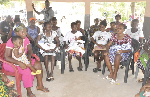 Some of the adolescents at the Mafi-Kumase Comboni R.C. School and members of the visiting delegation