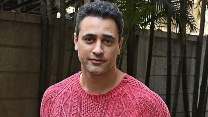 Actor Imran Khan asked to leave India after participating in protest