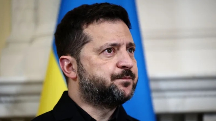 Ukraine to restart strikes on Russian oil refineries, Zelensky says