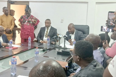 Mahama Ayariga (right), Minister of Local Government, Chieftaincy and Religious Affairs, speaking at the inauguration of the steering committee of the Accra Green and Clean City Initiative, while King Tackie Teiko Tsuru II, the Ga Mantse, who is the chair of the initiative looks on