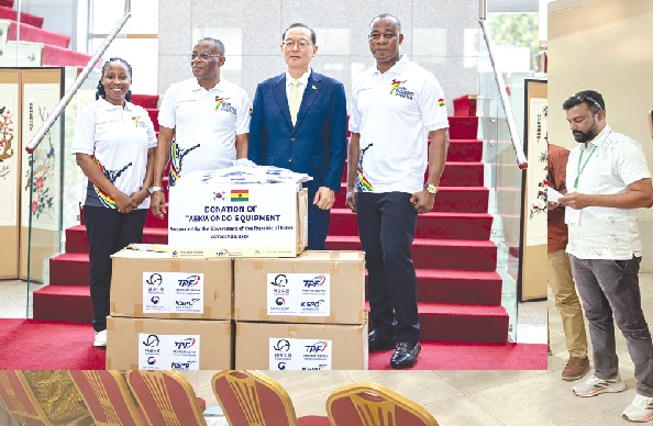 The Korean Ambassador, Park Kyongsig (2nd from right), donated uniforms and training equipment to support the sport's development across five regions of Ghana