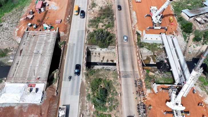 Pedestrian footbridge on the Accra-Tema Expressway and Extensions Project 