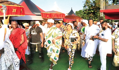 Torgbiga Addo IX (arrowed) arriving at the durbar ground