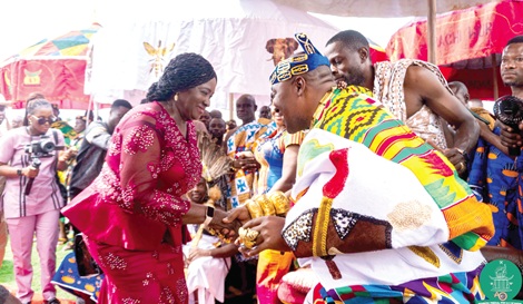 Vice-President Prof. Naana Jane Opoku-Agyemang exchanging pleasantries with His Royal Majesty, Ohempon Dr Yeboah Asiamah, Paramount Chief of Atebubu