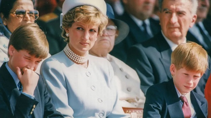 Earl Spencer's Diana book opens old wounds royals would rather forget