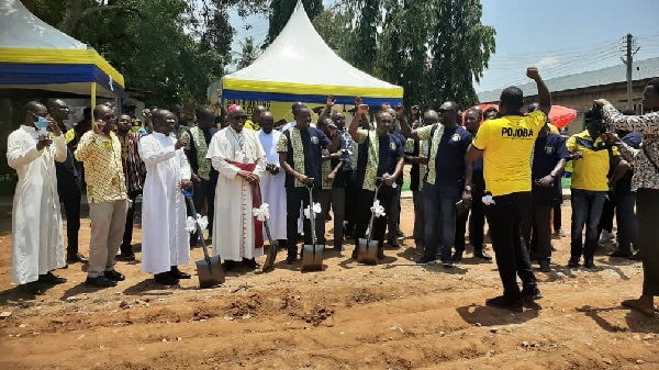 The 2000-year-group of Pope John Senior High School and Junior Seminary at the sod cutting ceremony