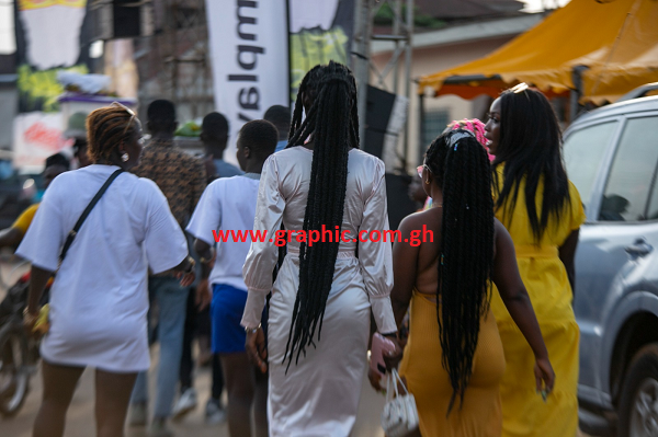 Revellers showed what they've got Kas