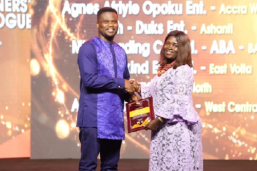 Accra West based Agnes Afriyie Opoku Enterprise’ receiving award for 2nd Best Onga Tablet Accra West based Agnes Afriyie Opoku Enterprise’ receiving award for 2nd Best Onga Tablet