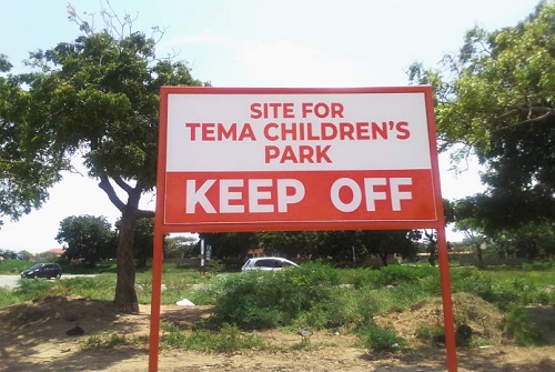 One of the signages mounted to ward off the private developer