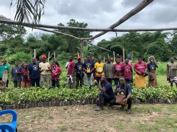 Some of the beneficiary farmers with Ivy and her team Some of the beneficiary farmers with Ivy and her team