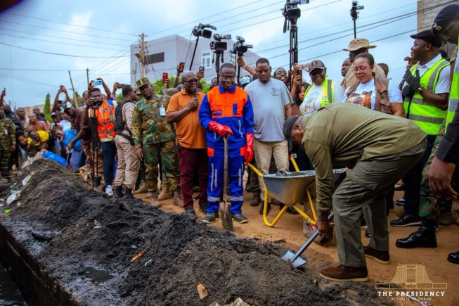 "Two days not enough" – President Mahama proposes monthly clean-up as flood response continues