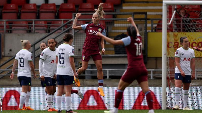 Women's Super League: Who will win the Golden Boot?