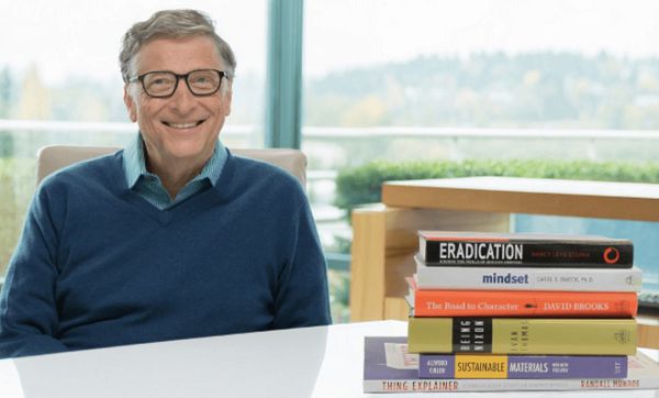 Bill Gates Reads 50 Books A Year 