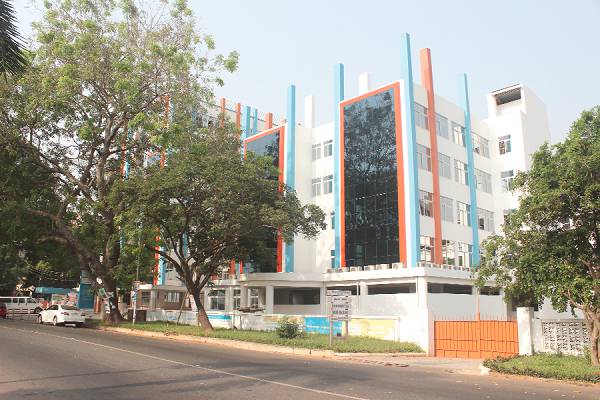  The new lecture building. Inset: Nana Dwomoh Sarpong