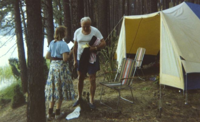 Cardinal Wojtyla and Anna Teresa Tymieniecka on a camping trip in 1978 Cardinal Wojtyla and Anna Teresa Tymieniecka on a camping trip in 1978