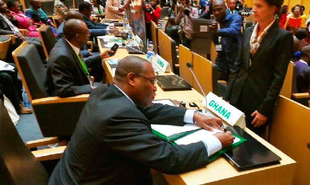 G3 Mr Alex Segbefia, Minister of Health signing the declaration on behalf of Ghana