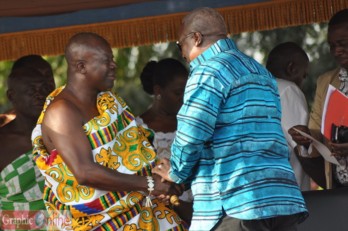 President exchanges Pleasantries  with the Asantehene