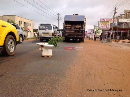 warning triangle2 Road signs: Zoom Lion driver raises Ghanaian ingenuity higher