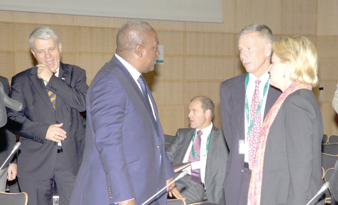 President Mahama in a chat with the Swedish Minister for International Development Cooperation.