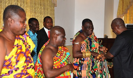 President Mahama welcoming Daasebre Osei-Bonsu. Mamponghene and his delegation of chiefs from the Ashanti Region to the Castle, Osu.