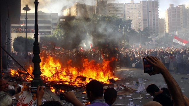   Footage from Alexandria shows protesters storming the headquarters of the Muslim Brotherhood 