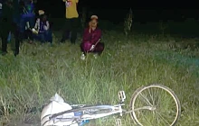 The bicycle that was left behind after the attack