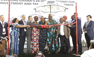 Tackie Teiko Tsuru II (4th from right), Ga Mantse, assisted by Augustus Goosie Tanoh (5th from right), Presidential Advisor on the 24-Hour Economy; Nana Opare Kwafo I (3rd from right), Chairman, Ghana Chamber of Construction Industry, and other dignitaries at the opening of the seventh Ghana Investment and Trade Week Show