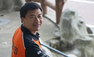 Wang Jibing, a food delivery rider, posted his poems and essays on social media for years before going viral