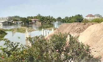 Planners accuse MMDAs of accepting fines instead of demolishing illegal structures