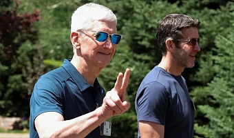 Apple CEO Tim cook is leaving the role later this year.