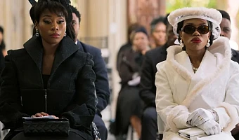 The show opens at the funeral of Jonasi Gomora, with two of his wives as chief mourners