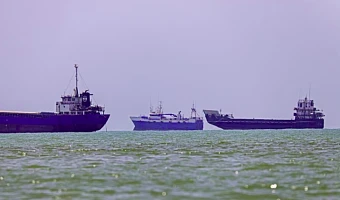 Oil prices leap and stocks fall amid US-Iran strikes over Hormuz