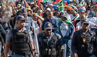 Demonstrators had set an unofficial deadline of 30 June for all undocumented migrants to leave South Africa